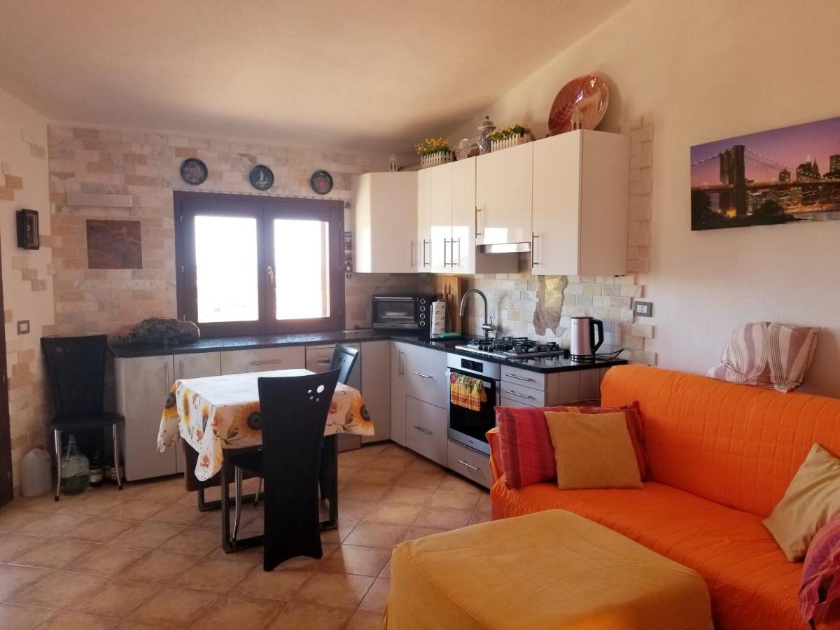 Seaview Apt Solita Budoni Villa Luaran gambar
