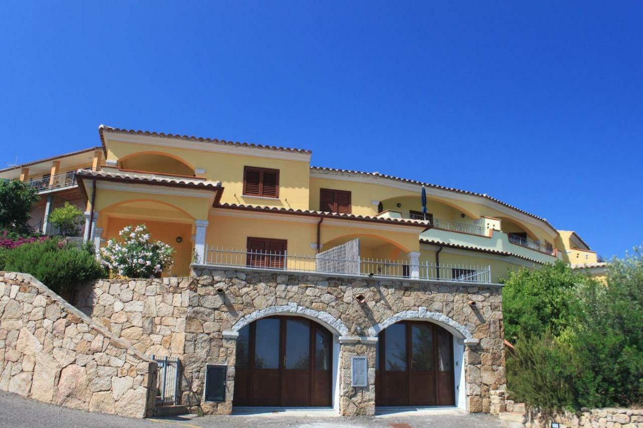 Seaview Apt Solita Budoni Villa Luaran gambar